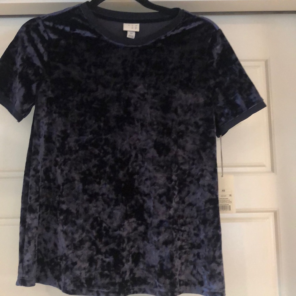 Short sleeve navy velvet shirt